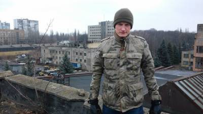 Россия хотела схватить украинского блогера Михаила Орешникова, но он уже летит домой