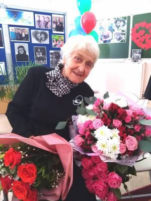 Жительница Троицкого Нина Костюченко отмечает 95-летие