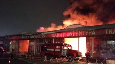 В Харькове горел торговый рынок «Барабашово» – видео