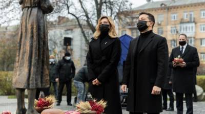Зеленский призвал украинцев присоединиться к акции «Зажги свечу»