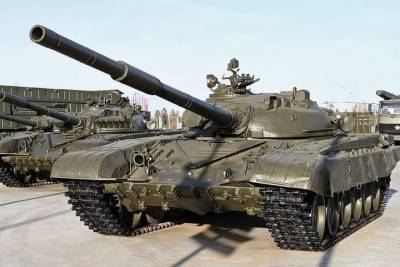 Президент Сербии поблагодарил Россию за подаренные танки