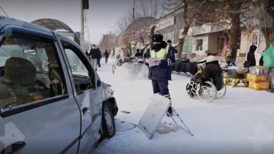Появилось видео с места наезда иномарки на пешеходов в Челябинске