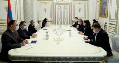 Франция обещала "присмотреть" за армянским наследием в Азербайджане