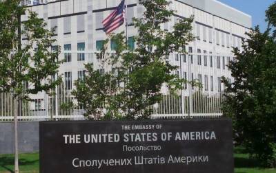 В посольстве США ответили на обвинения во "внешнем управлении" Украиной