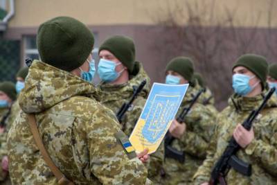 Более 250 пограничников присягнули на верность украинскому народу
