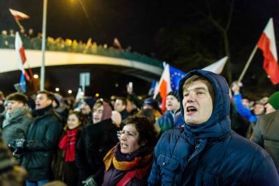 В Польше продолжаются антиправительственные акции