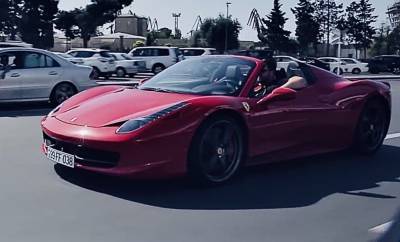 У водителей отвисли челюсти: в Украине засветился роскошный суперродстер Ferrari - цена космическая