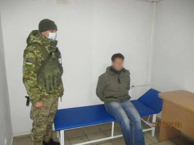 На границе с РФ пограничники задержали иностранного афериста