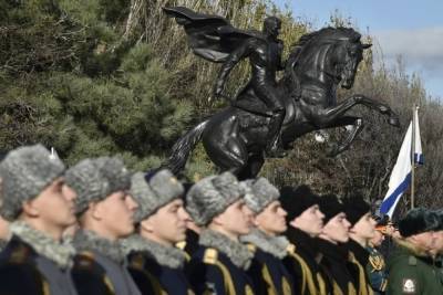 В Крыму открыли памятник царскому генералу, воевавшему с персами за Карабах
