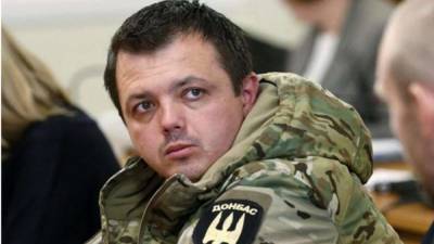 Суд не вернул Семенченко звание офицера