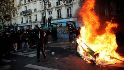 В МВД Франции назвали число участников акции протеста в Париже