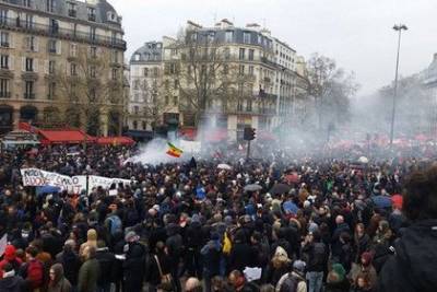 Протесты в Париже являются символом новой эпохи — Пушков
