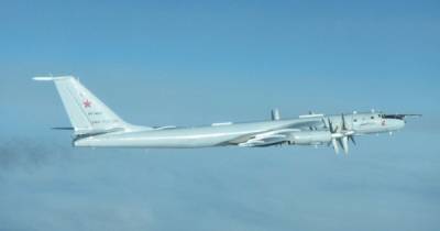 Британия заявила о перехвате двух российских Ту-142 над Северным морем (фото)