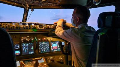 Российские пилоты будут сажать самолеты по бумажным картам