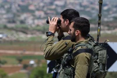 Израильские военные применили световые ракеты на границе с Ливаном - СМИ