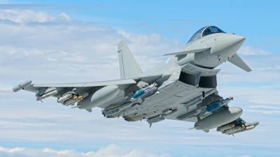 Британские истребители перехватили военные самолеты России у Шотландии