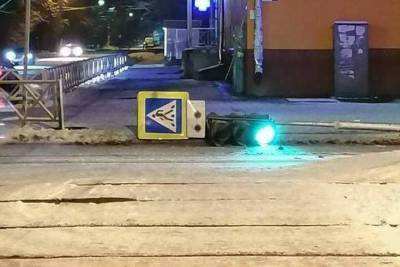 В Ярославле появился лежачий светофор