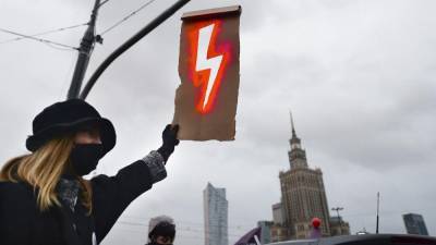 В Варшаве протестуют против ужесточения закона об абортах
