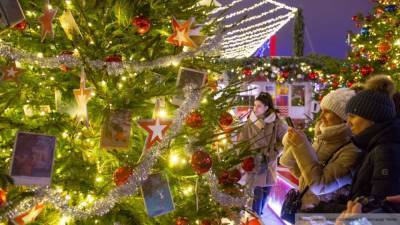 Россиянам объяснили, как создать праздничное настроение во время пандемии