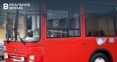 Появилось фото и видео сгоревшего автобуса на Тукаевской в Казани