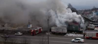 В Петрозаводске сгорел частный дом (ВИДЕО)