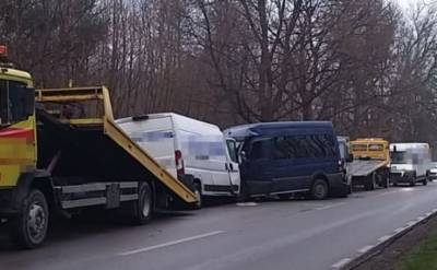 ДТП в Польше: при столкновении трех микроавтобусов погиб украинец