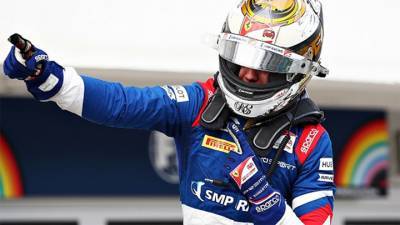 Шварцман выиграл гонку "Формулы-2" в Бахрейне, Мазепин – второй