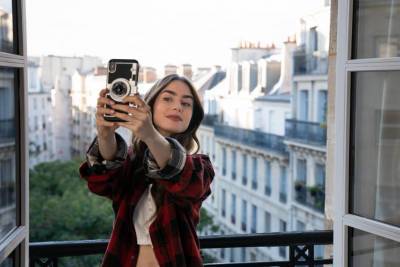 Актриса Лили Коллинз – о втором сезоне «Эмили в Париже» в новом проекте Netflix