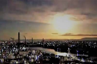Он взорвался, озарив все небо: В ночном небе Японии зафиксировали падающий болид (видео)
