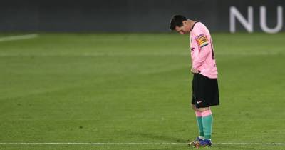 Месси сыграл за "Барселону" в футболке другого клуба: показал после забитого гола (видео)