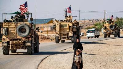 Колонна машин американских сил прибыла на базу США в Сирии