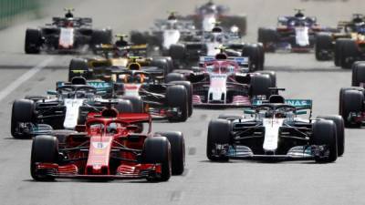 Авария на гонке "Формулы-1": Ромен Грожан выбрался из горящего болида