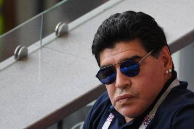 Аргентинская прокуратура выдвинула обвинения против врача Марадоны