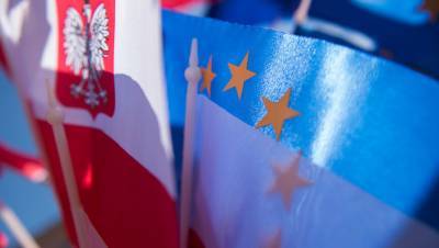 Эксперт заявил, что «бунт» Польши и Венгрии приведет к распаду ЕС