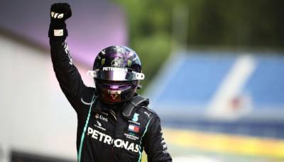 Хэмилтон выиграл Гран-при Бахрейна, Ферстаппен и Албон — в топ-3