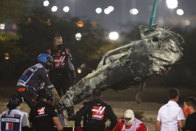 Болид Грожана разорвало пополам на Гран-При Бахрейна
