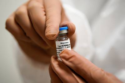 Стоимость двух российских вакцин от коронавируса оказалась одинаковой