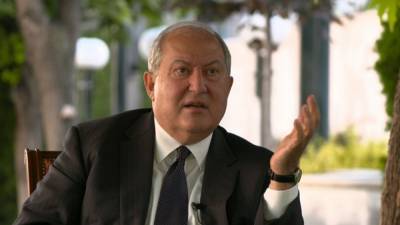 Президент Армении призвал правительство Пашиняна уйти в отставку