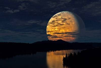 Бобровое полнолуние и лунное затмение: когда наблюдать явления и как они скажутся на людях