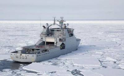 Норвежский военный корабль находится в водах российской Арктики