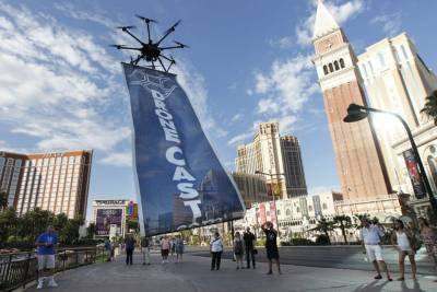 Первая реклама из летающих дронов появится в ноябре в Санкт-Петербурге над Невой