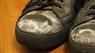 #Еётамнет: на обуви челябинцев опять появилась дорожная соль (ФОТО)