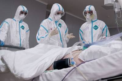 В Киеве за сутки почти 800 человек заразились COVID-19