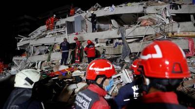 В Турции растет количество жертв землетрясения