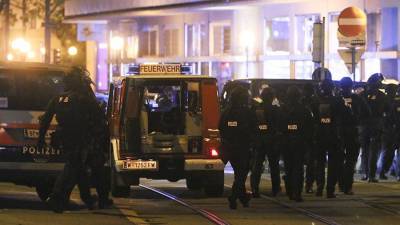Полиция и ресторан в Вене опровергли сообщения о заложниках