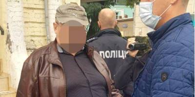 В Харькове мошенник представился клиенту банка его сотрудником и украл $10 тысяч