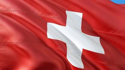 Швейцария исключила Россию из списка стран для обязательного карантина