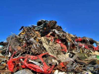 Прокуратура: Из-за действий чиновника красноярцы переплатили за вывоз мусора более 43 млн рублей