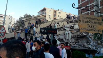 Число пострадавших от землетрясения в Измире выросло до 152