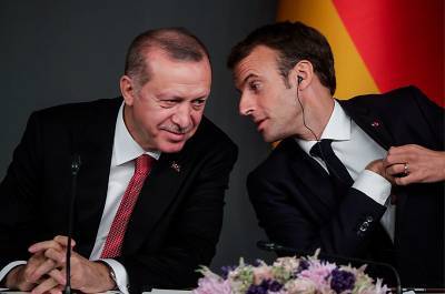 "Нуждается в лечении психики": Эрдоган поставил диагноз Макрону